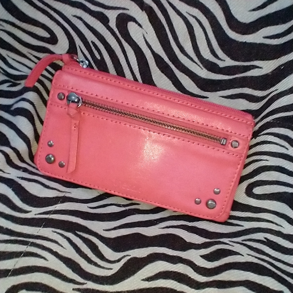 Ladies wallet by The Sac